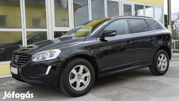 Volvo XC60 2.0 D [D3] Momentum Geartronic FWD D...