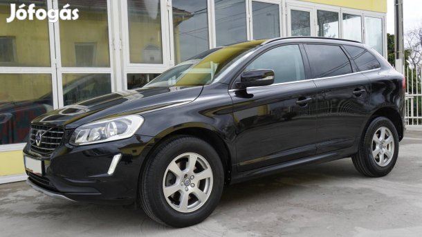 Volvo XC60 2.0 D [D3] Momentum Geartronic FWD D...