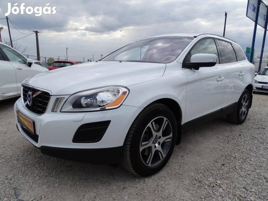 Volvo XC60 2.4 D [D3] Summum Magyarországi! VEZ...