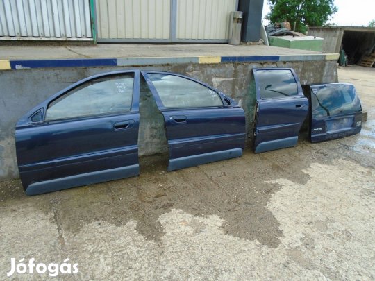 Volvo XC70 ajtó eladó! 2002-2007-ig