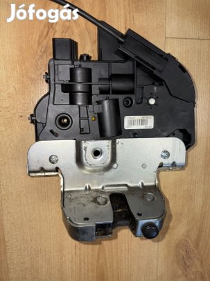 Volvo XC70 csomagtér ajtó zár 31253446