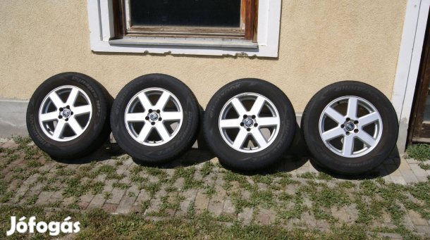 Volvo XC90, XC60, XC70 gyári 17-es gyári alukerék nyári gumival eladó