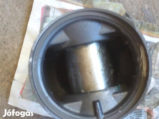 Volvo új dugattyú. Teherautó traktor stb