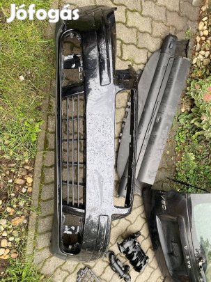 Volvo v50 első lökhárító 2004-2008