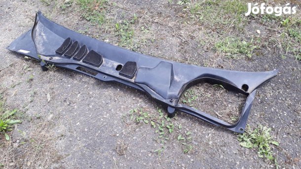 Volvo v70 levélrács