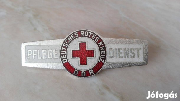 Vöröskeresztes kitüntető jelvény Német ezüstözött régi db