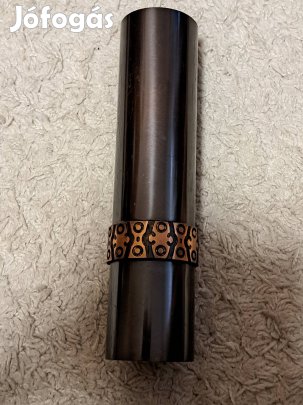 Vörösrézböl készült virágváza 