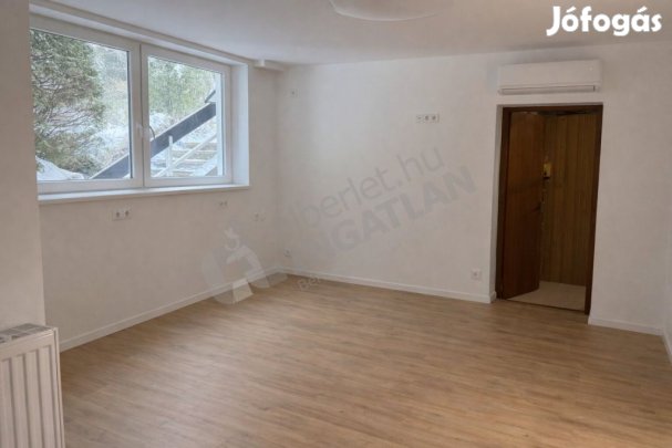 Vöröstorony lejtő - földszintes, teraszos, kertkapcsolatos