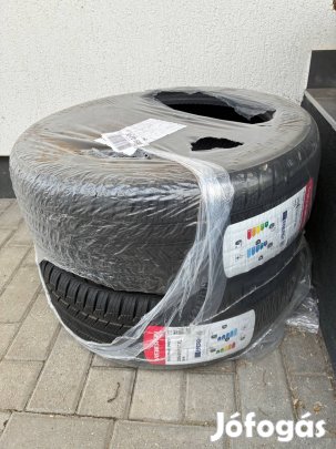 Vredestein 205/45 R17 új négyévszakos