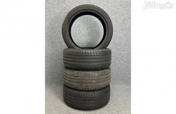Vredestein 245/40r19 245/40 r19 ZR19 2023 december