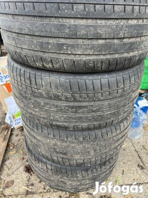 Vredestein 255/40 R19 nyárigumi