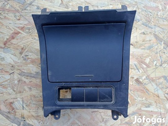 Vw Golf 5 (2004-2009)  Első Hamutál