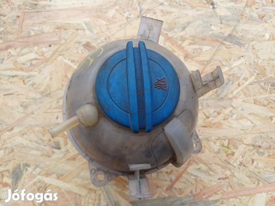 Vw Golf 5 (2005-2013) 1.9Tdi Diesel Kiegyenlítő Tartály