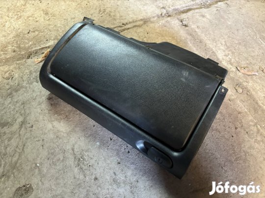 Vw Golf III 3 kesztyűtartó 