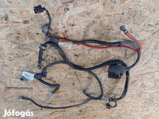 Vw Jetta (2005-2010) 1.6 Benzines Motortér Pozitív Negatív Kábelköteg