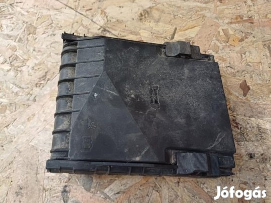 Vw Jetta (2005-2010) Biztosíték Tábla Fedél