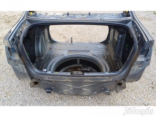 Vw Jetta (2005-2010) Hátfal