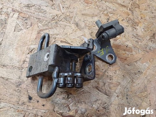 Vw Jetta (2005-2010)  Jobb Első Ajtó Zsanér