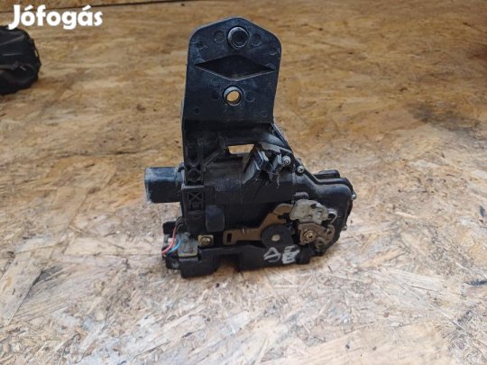 Vw Passat B5 (1998-2005) Jobb Első Ajtó Központzár