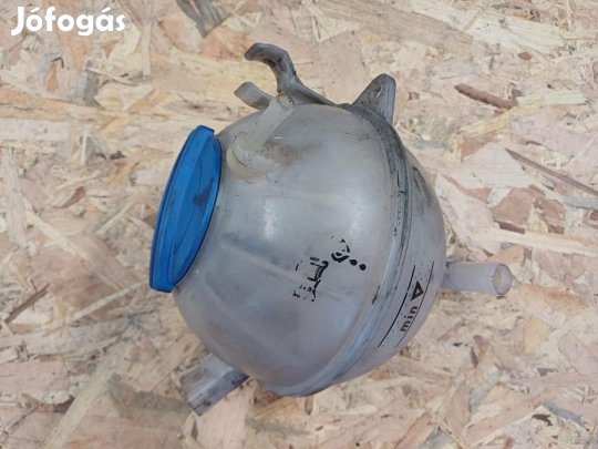 Vw Passat B6 (2005-2011) 1.9Tdi Diesel Kiegyenlítő Tartály