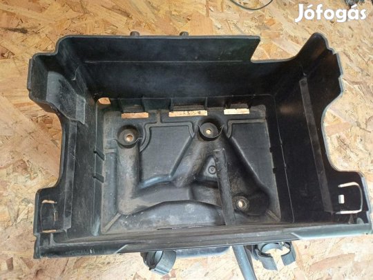 Vw Polo 9N (2001-2009)  Akkumlátor Tartó