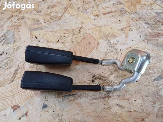 Vw Polo 9N (2001-2009)  Hátsó Középső Biztonsági Öv Csat