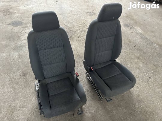 Vw Touran Caddy első ülés belső 