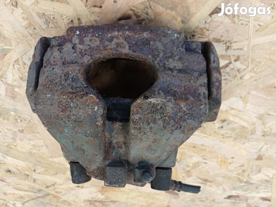 Vw Transporter T5 (2003-2011) 1.9Tdi Diesel Jobb Első Féknyereg