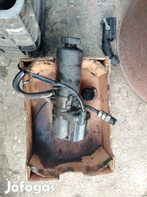 W168 SZERVÓSZIVATTYÚ A1684660501 eladó