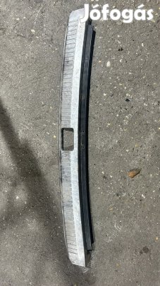 W203 CSOMAGTARTÓ LÉC A2036901887/ eladó