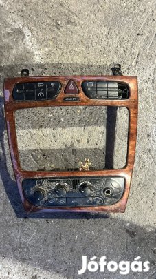 W203 KÖZÉP KONZOL TAKARÓ ELEM A2036802539 eladó