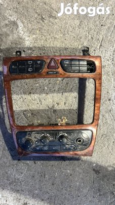 W203 KÖZÉP KONZOL TAKARÓ ELEM A2036802539 eladó