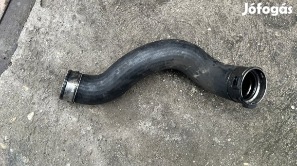 W204 INTERCOOLER CSŐ A2045283682 eladó