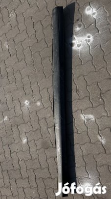 W211 AVANTGARDE KÜSZÖBTAKARÓ A2116900440 eladó