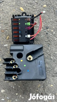 W211 BIZTOSÍTÉKTÁBLA A2119820402 eladó