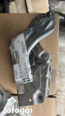 W213 géptető zsanér A2138800228 eladó