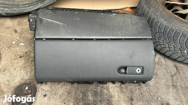 W218 KESZTYŰTARTÓ A2186800091 eladó