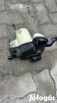 W251 kieggyenlítő tartály A2515000049 eladó