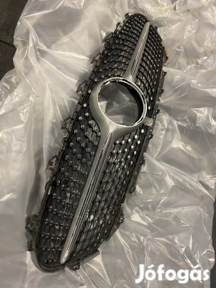 W257 CLS Hűtőrács 