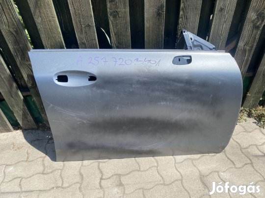 W257 j.e.ajtó A2577203401 eladó