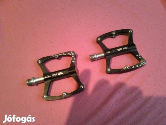 W8 M 40 verseny pedál