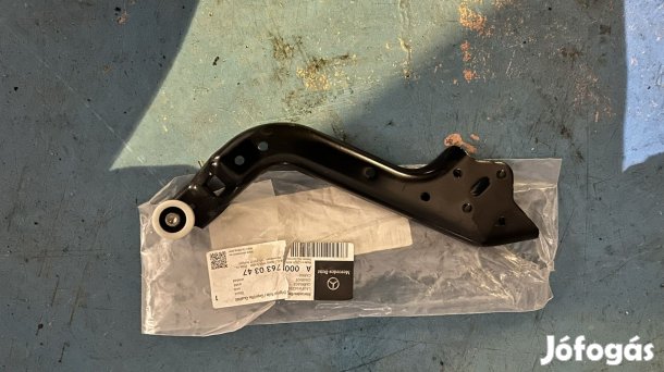 W906 tolóajtó görgő A0007630347 eladó