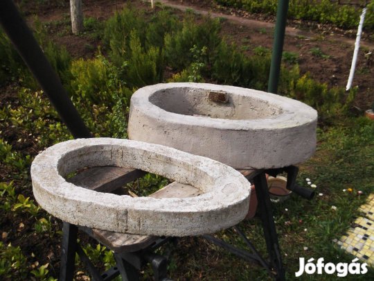 WC magasító időseknek eladó!