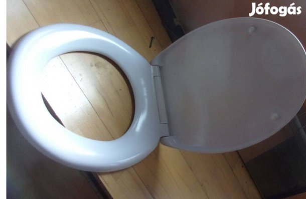 WC ülőke wc deszka Újpest központ közelében erős műanyagból alkatrész