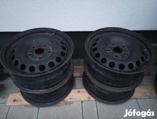 WV Skoda 15coll gyári lemezfelni jó állapotú 