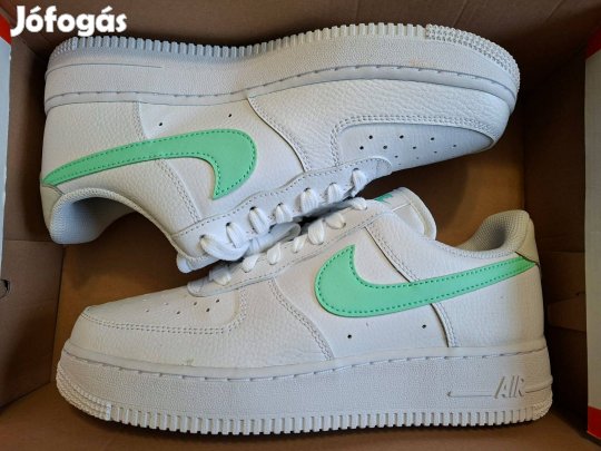 W Nike Air Force 1 '07 39-es méret