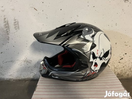 W-TEC cross bukósisak