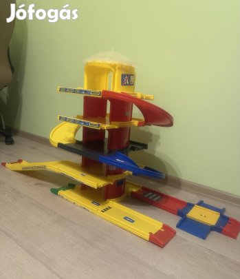 Wader 5 szintes parkolóház