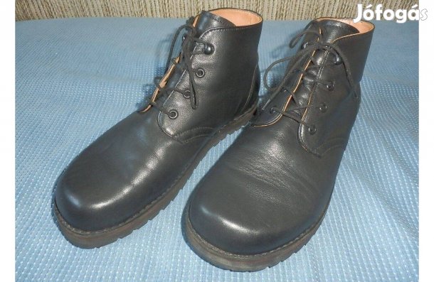 Waldviertler GEA (osztrák) 43-as fekete boxbőr kisipari bokacipő