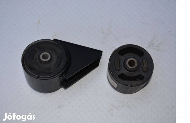 Wartburg 1.3 váltó motor tartó bak gumibetét szilent silent 2 darab